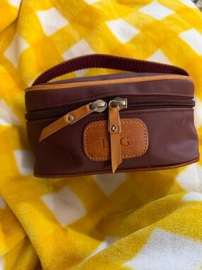 Jon Hart Travel Case - DG Embossed